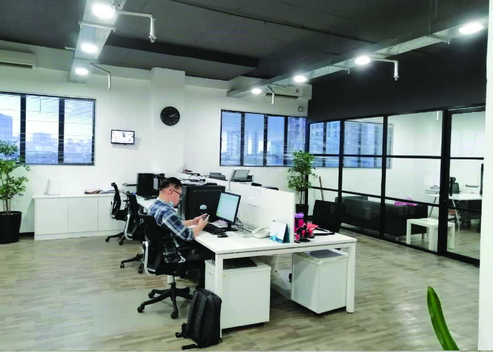 cropped-Office-Space-1.jpg